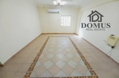 Apartment - 2 Bedrooms - 2 Bathrooms for rent in Thabit Bin Zaid Street - Al Mansoura - Doha