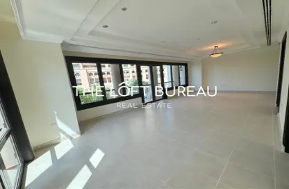 Apartment - 1 Bedroom - 2 Bathrooms for rent in Tower 4 - Porto Arabia - The Pearl Island - Doha