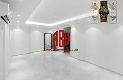 Apartment - 2 Bedrooms - 3 Bathrooms for rent in Al Nuaija Street - Al Nuaija - Doha