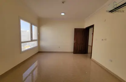 Apartment - 1 Bedroom - 2 Bathrooms for rent in Umm Ghuwalina - Umm Ghuwailina - Doha