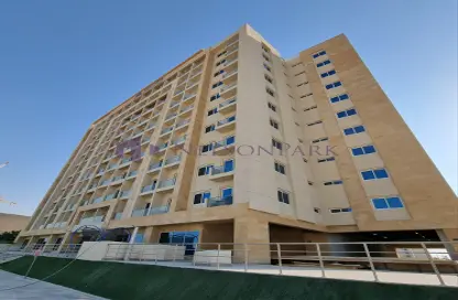 Apartment - 3 Bedrooms - 4 Bathrooms for sale in Al Erkyah City - Lusail