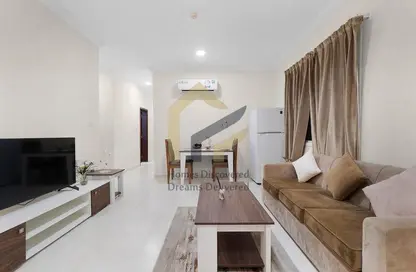 Apartment - 1 Bedroom - 1 Bathroom for rent in Umm Ghuwailina 4 - Umm Ghuwailina - Doha