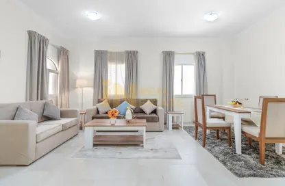 Apartment - 2 Bedrooms - 3 Bathrooms for rent in Al Sadd Road - Al Sadd - Doha