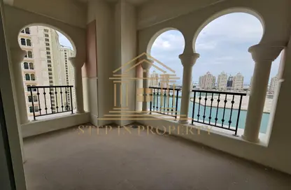 Apartment - 2 Bedrooms - 3 Bathrooms for rent in Viva West - Viva Bahriyah - The Pearl Island - Doha