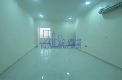 Apartment - 2 Bedrooms - 2 Bathrooms for rent in Kulaib Street - Kulaib Street - Doha