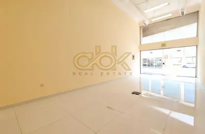 Shop - Studio - 1 Bathroom for rent in Al Nasr Street - Al Nasr - Doha