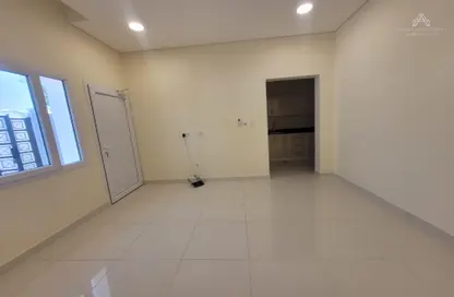 Apartment - 1 Bathroom for rent in Madinat Khalifa South - Madinat Khalifa - Doha