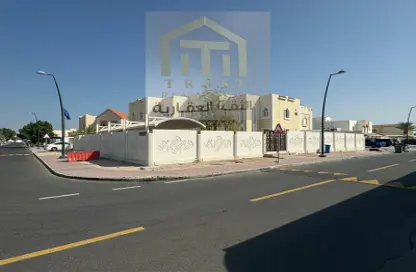 Villa - 7+ Bedrooms - 7+ Bathrooms for rent in Al Jazi Gardens 2 - Al Jazi Gardens - Al Dafna - Doha