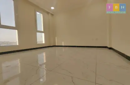 Apartment - 3 Bedrooms - 2 Bathrooms for rent in Mesaimeer - Doha