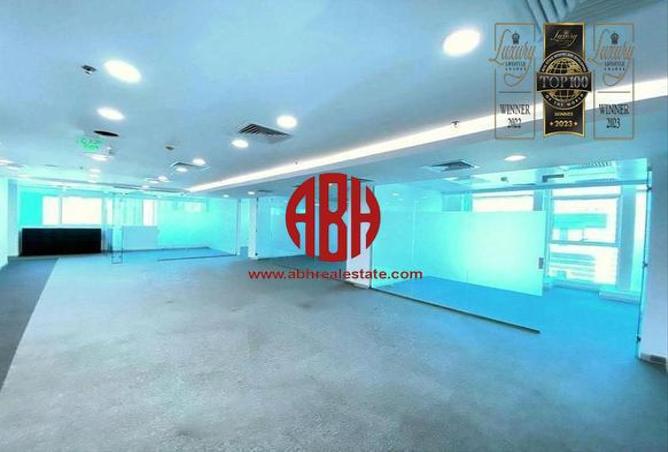 Office Space - Studio - 2 Bathrooms for rent in West Bay Tower - West Bay - West Bay - Doha