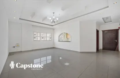 Apartment - 3 Bedrooms - 3 Bathrooms for rent in Bin Dirham 1 - Al Mansoura - Doha