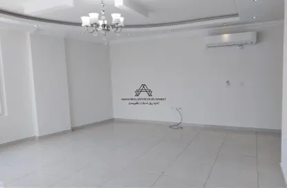 Apartment - 3 Bedrooms - 3 Bathrooms for rent in Al Mansoura - Al Mansoura - Doha