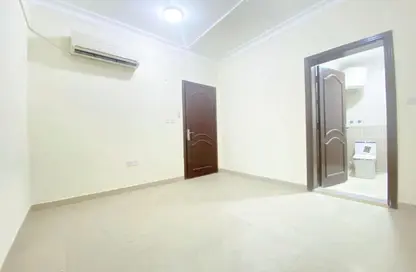 Apartment - 4 Bedrooms - 3 Bathrooms for rent in Najma street - Old Airport Road - Doha