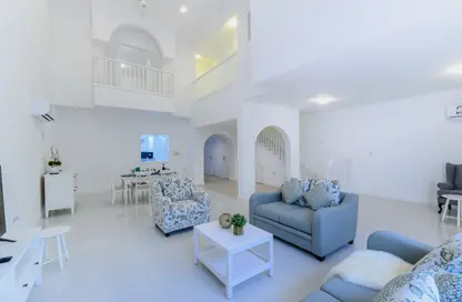 Townhouse - 3 Bedrooms - 3 Bathrooms for rent in Al Jazi Gardens 1 - Al Jazi Gardens - Al Dafna - Doha