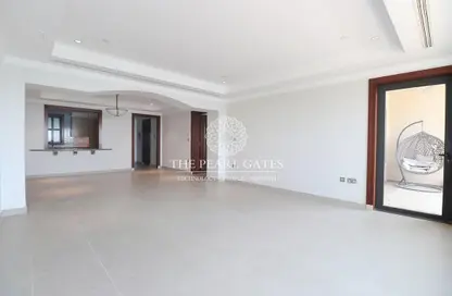 Townhouse - 2 Bedrooms - 3 Bathrooms for rent in East Porto Drive - Porto Arabia - The Pearl Island - Doha