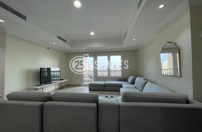 Apartment - 2 Bedrooms - 3 Bathrooms for sale in West Porto Drive - Porto Arabia - The Pearl Island - Doha