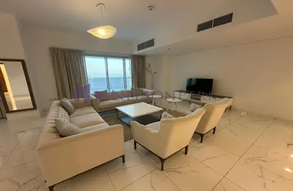 Apartment - 3 Bedrooms - 5 Bathrooms for rent in City Center Towers - West Bay - Doha