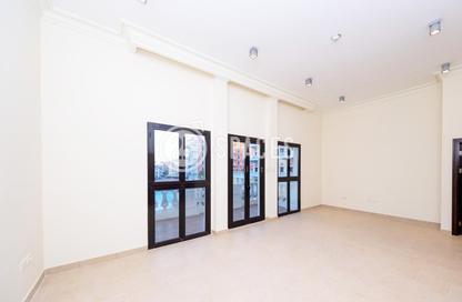 Apartment - 2 Bedrooms - 3 Bathrooms for rent in Carnaval - Qanat Quartier - The Pearl Island - Doha