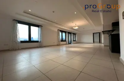 Apartment - 2 Bedrooms - 4 Bathrooms for rent in East Porto Drive - Porto Arabia - The Pearl Island - Doha