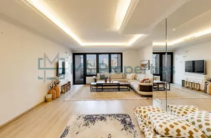 Apartment - 2 Bedrooms - 2 Bathrooms for sale in West Porto Drive - Porto Arabia - The Pearl Island - Doha