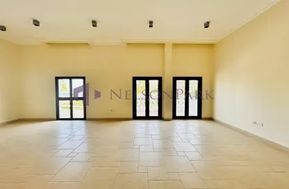 Apartment - 3 Bedrooms - 4 Bathrooms for sale in Teatro - Qanat Quartier - The Pearl Island - Doha