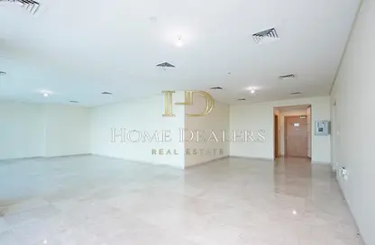 Apartment - 3 Bedrooms - 3 Bathrooms for sale in Zig Zag Tower A - Zig Zag Towers - West Bay - Doha