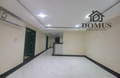 Apartment - 2 Bedrooms - 2 Bathrooms for rent in Thabit Bin Zaid Street - Al Mansoura - Doha