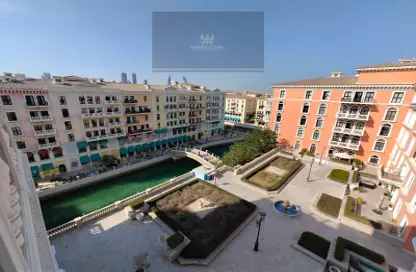 Apartment - 2 Bedrooms - 3 Bathrooms for rent in Carnaval - Qanat Quartier - The Pearl Island - Doha