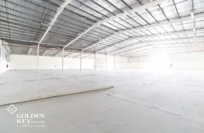 Warehouse - Studio - 1 Bathroom for rent in Industrial Area 1 - Industrial Area - Doha