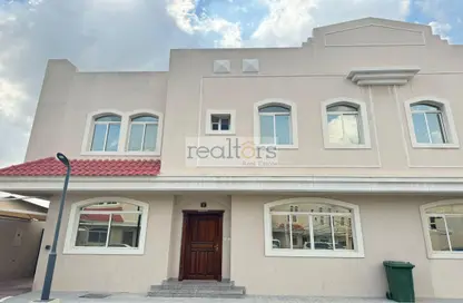 Compound - 4 Bedrooms - 4 Bathrooms for rent in Al Hanaa Street - Al Gharrafa - Doha