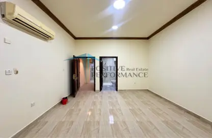 Apartment - 1 Bathroom for rent in Tawar Compound - Al Duhail - Al Duhail - Doha