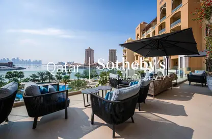 Apartment - 2 Bedrooms - 4 Bathrooms for sale in The Pearl Island - Doha