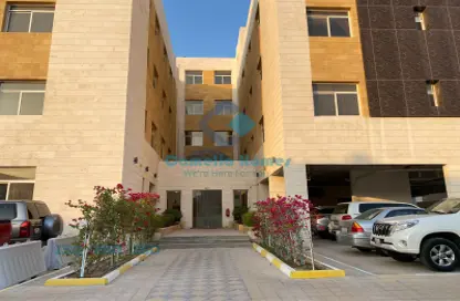 Apartment - 3 Bedrooms - 3 Bathrooms for rent in Abdul Rahman Bin Jassim Street - Mesaieed Road - Al Wakra