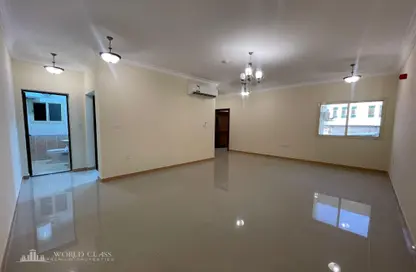 Apartment - 2 Bedrooms - 2 Bathrooms for rent in Al Mansoura - Al Mansoura - Doha