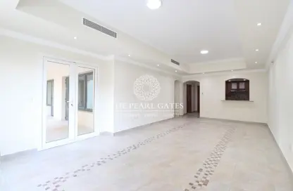 Apartment - 2 Bedrooms - 3 Bathrooms for rent in East Porto Drive - Porto Arabia - The Pearl Island - Doha