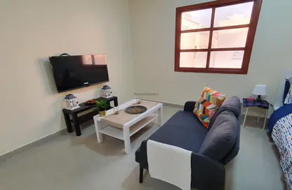 Apartment - 1 Bathroom for rent in Al Duhail - Doha