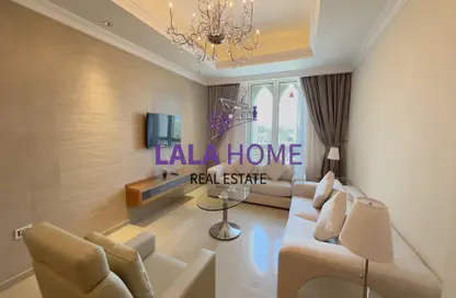 Apartment - 2 Bedrooms - 3 Bathrooms for rent in Viva West - Viva Bahriyah - The Pearl Island - Doha