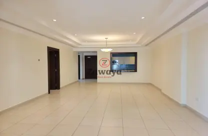 Apartment - 1 Bedroom - 2 Bathrooms for rent in Tower 24 - Porto Arabia - The Pearl Island - Doha