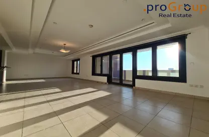 Apartment - 2 Bedrooms - 4 Bathrooms for rent in East Porto Drive - Porto Arabia - The Pearl Island - Doha