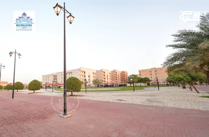 Apartment - 1 Bathroom for rent in Barwa City - Mesaimeer - Doha