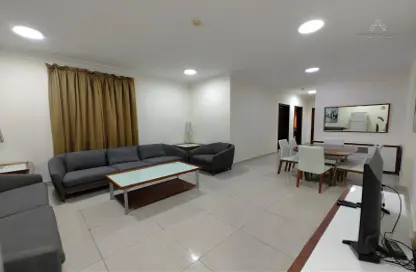 Apartment - 3 Bedrooms - 3 Bathrooms for rent in Umm Ghuwalina - Umm Ghuwailina - Doha