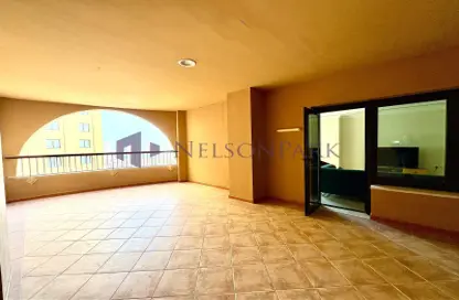 Apartment - 1 Bedroom - 2 Bathrooms for rent in Tower 28 - Porto Arabia - The Pearl Island - Doha