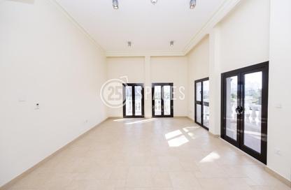 Apartment - 1 Bedroom - 2 Bathrooms for rent in Carnaval - Qanat Quartier - The Pearl Island - Doha