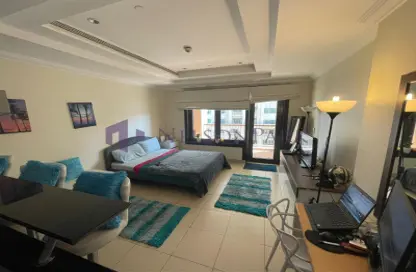 Apartment - Studio - 1 Bathroom for rent in Tower 19 - Porto Arabia - The Pearl Island - Doha