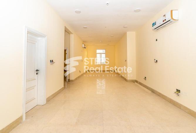 Apartment - 2 Bedrooms - 3 Bathrooms for rent in Sumaysimah - Sumaysimah - Al Khor