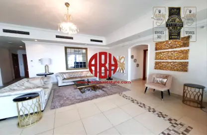 Apartment - 2 Bedrooms - 3 Bathrooms for rent in Tower 8 - Porto Arabia - The Pearl Island - Doha