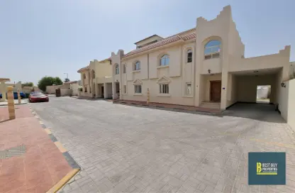 فيلا - 4 غرف نوم - 4 حمامات للايجار في الغانم الجديد - الغانم - الدوحة