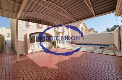 Villa - 5 Bedrooms - 5 Bathrooms for rent in Al Duhail South - Al Duhail - Doha