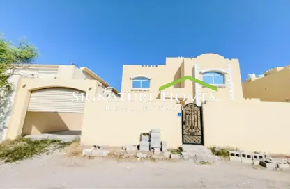 Villa - 4 Bedrooms - 4 Bathrooms for rent in Wadi Al Shaheeniya Street - Ain Khaled - Doha