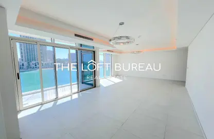 Apartment - 3 Bedrooms - 4 Bathrooms for sale in Gewan Island - The Pearl Island - Doha